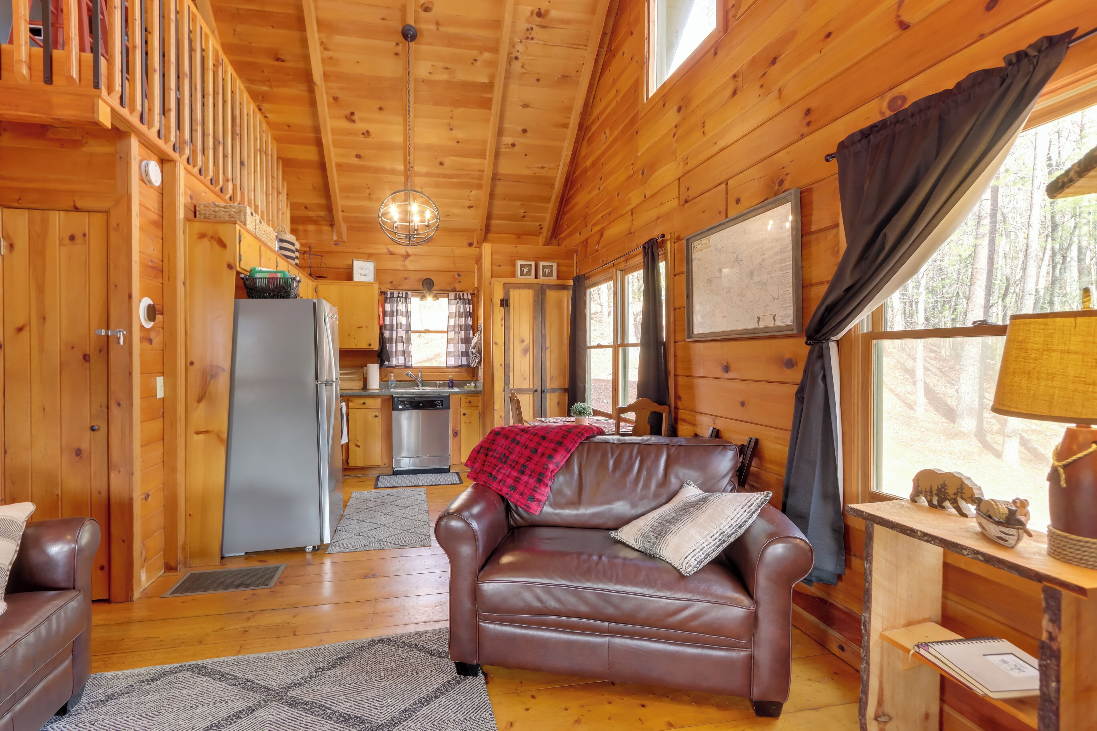 House (2 Bedrooms) | Interior