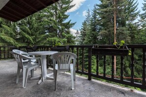 Classic Studio Suite, 1 Bedroom | Living area | 32-inch TV with cable channels - Ski Hotel Katerina (Bansko)