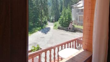 غرفة اقتصادية ثلاثية | شرفة/رواق