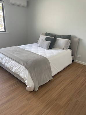 3 Schlafzimmer, Bügeleisen/Bügelbrett, kostenloses WLAN, Bettwäsche
