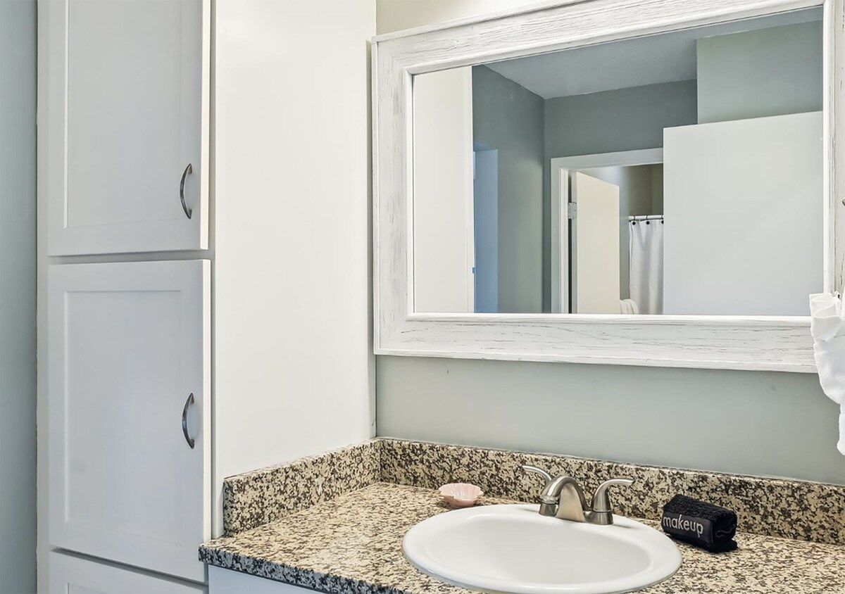 Photo 18 of SPC 3202 is a Gorgeous remodeled 2 BR with Free Beach service for 2