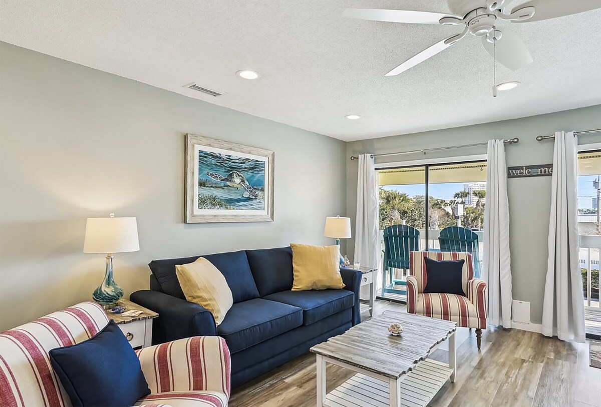 SPC 3202 is a Gorgeous remodeled 2 BR with Free Beach service for 2