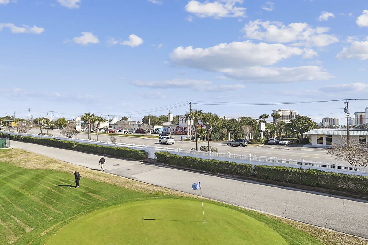 Photo 21 of SPC 3202 is a Gorgeous remodeled 2 BR with Free Beach service for 2