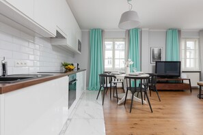 Apartment, 1 Bedroom, Kitchen | Private kitchen
