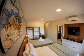 Comfort Room, Balcony | 6 bedrooms, pillowtop beds, blackout drapes, iron/ironing board - Pousada do Nica (Fernando de Noronha)