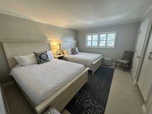 2 bedrooms, iron/ironing board, free WiFi, bed sheets - Modern Condo! Beach Access, Shared Pools, and Activities! Gulf and Bay Club D409 (Siesta Key)