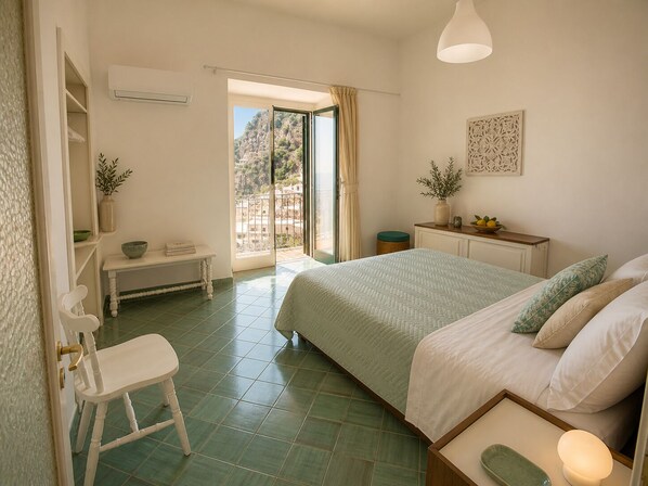 4 chambres, fer et planche à repasser, lit parapluie, Wi-Fi gratuit