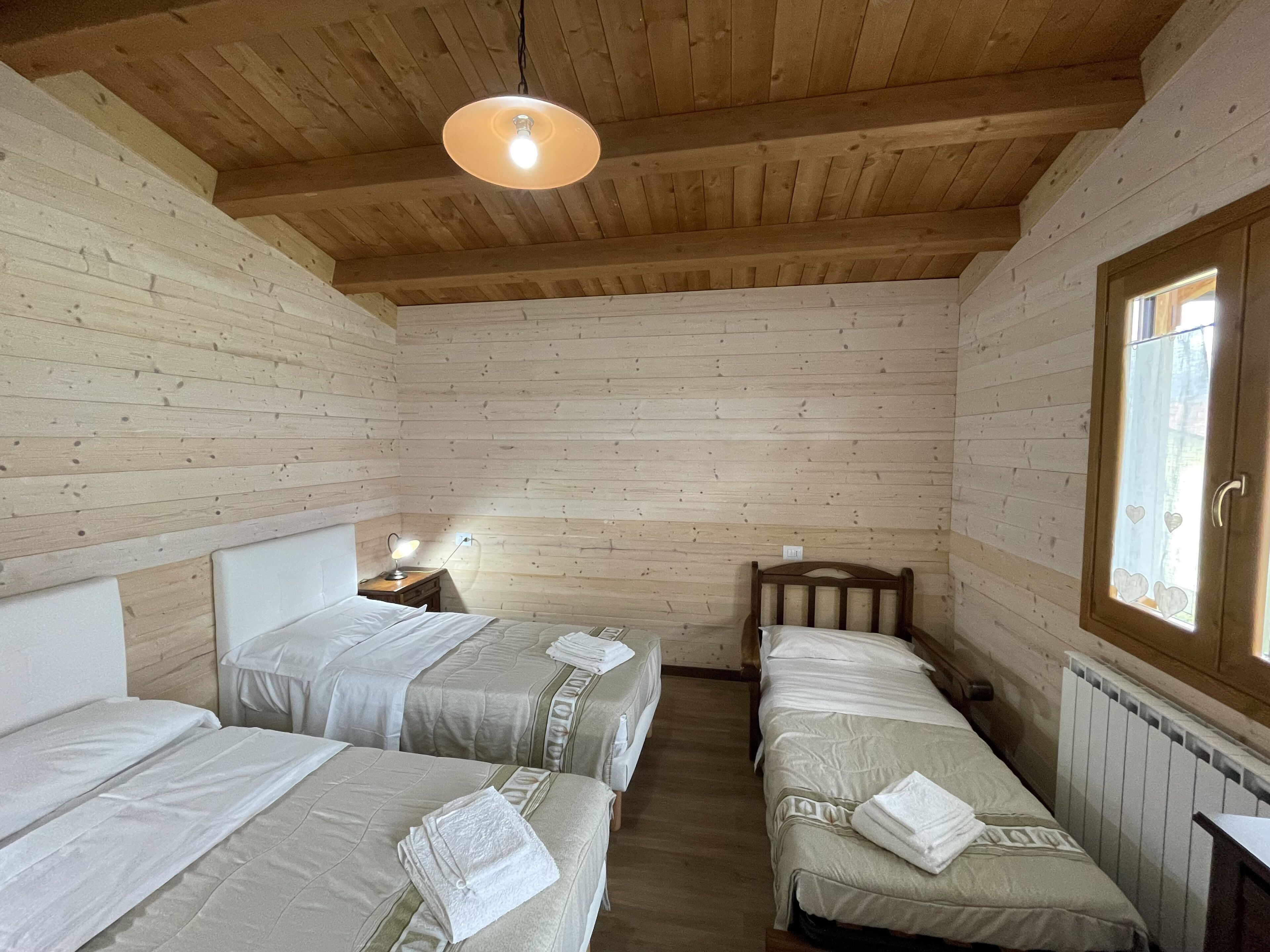 Business Triple Room, Mountain View | Individually furnished, soundproofing, free WiFi