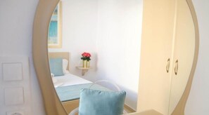 Basic Condo | In-room safe, desk, free cribs/infant beds, free WiFi - River Side Hotel (Apokoronas)
