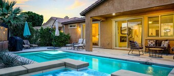 Sunset Oasis: GameRoom, Heated Pool, Hot Tub Gate Community