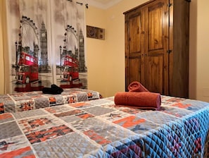 3 bedrooms, iron/ironing board