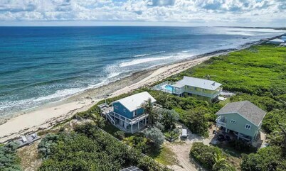 CONCH QUEST - RIGHT ON THE BEACH AND BEAUTIFUL ATLANTIC OCEAN