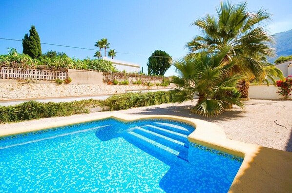 Outdoor pool - SAONA VILLAS (AS JOSE): villa for 4 people, private swimming pool, air co (Dénia)