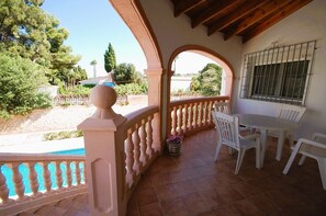 Outdoor dining - SAONA VILLAS (AS JOSE): villa for 4 people, private swimming pool, air co (Dénia)