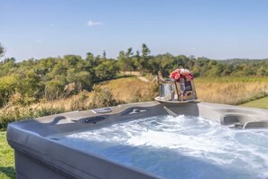 Bain à remous extérieur