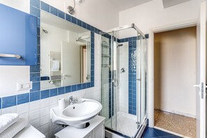 Bathroom - RDD  (Rome)