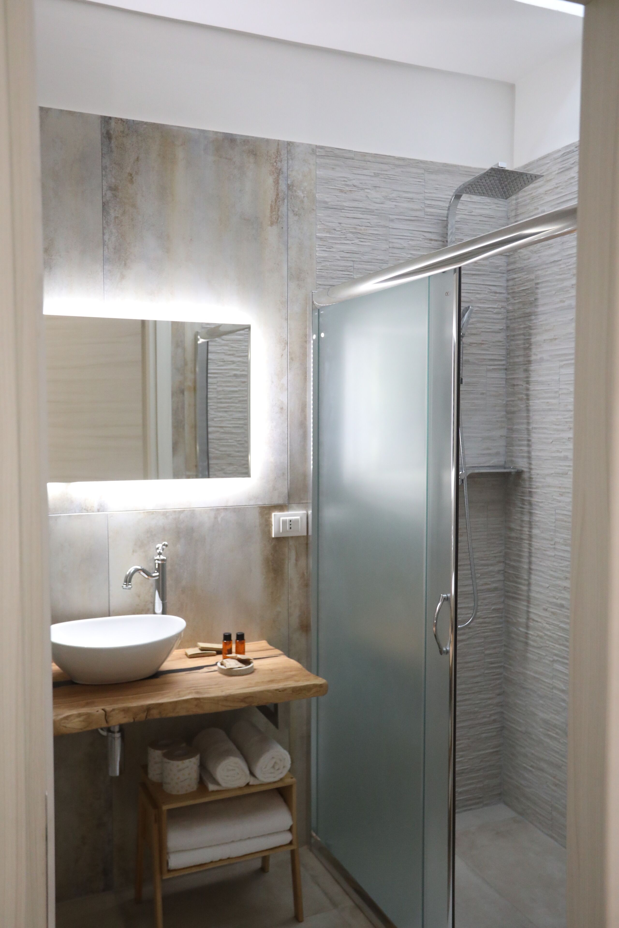 Chambre Quadruple Standard | Salle de bain