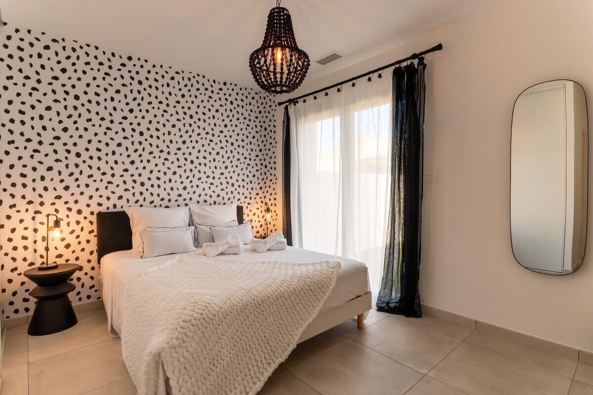 3 chambres, fer et planche à repasser, lit parapluie, Wi-Fi