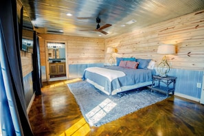 8 Schlafzimmer, WLAN, Bettwäsche