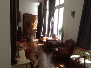 Living area - Great flat in the Latin Quaters - Paris 6th district (Paris)