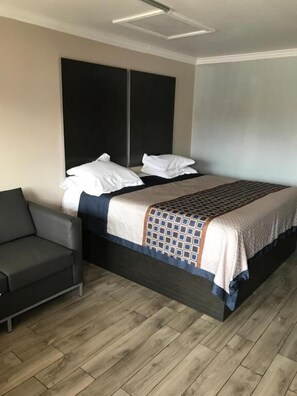Soundproofing, free WiFi - SouthTown SA Inn (San Antonio)