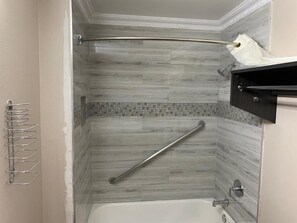 Free toiletries - SouthTown SA Inn (San Antonio)
