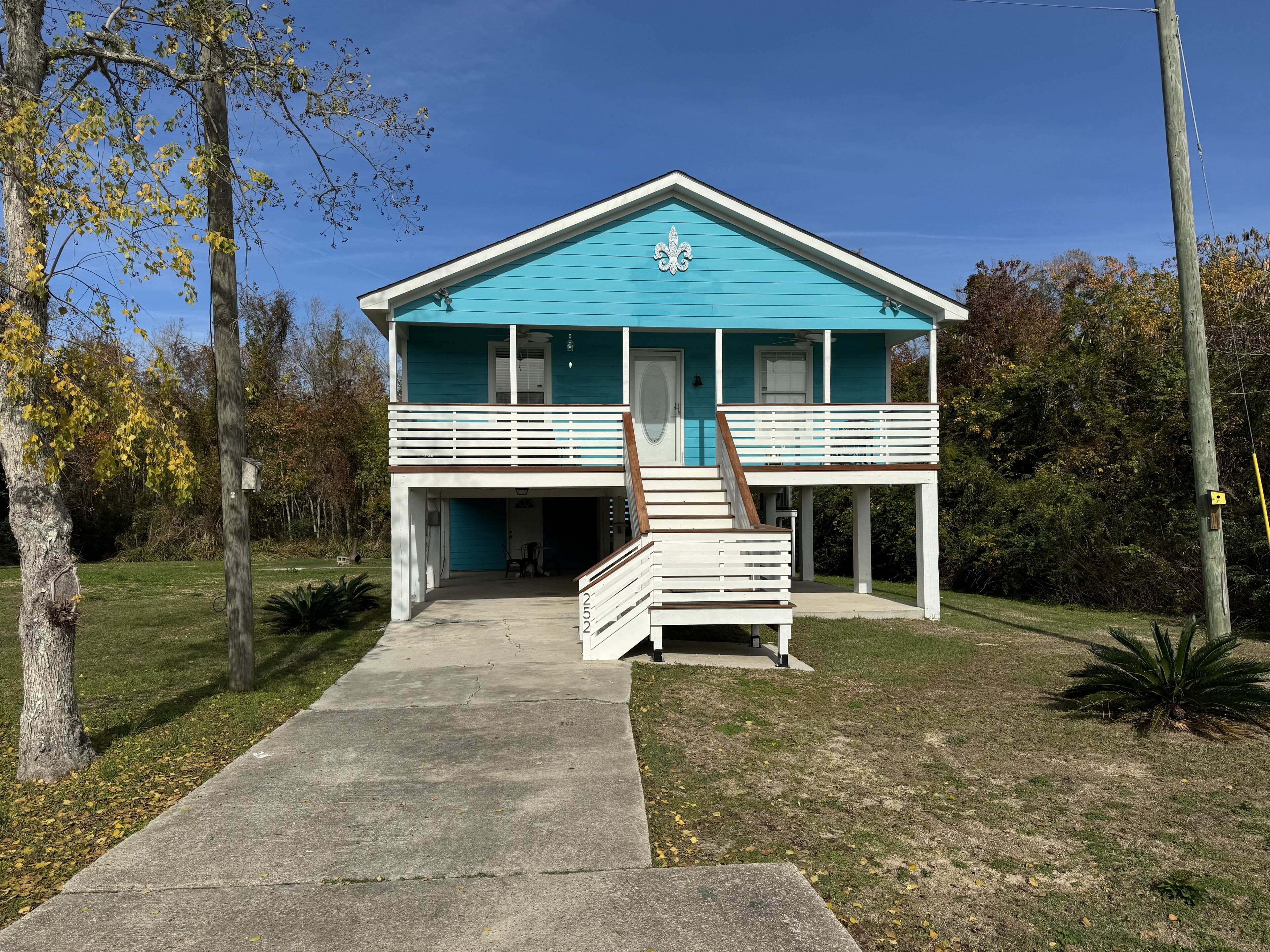 Adorable House Near Beach Sleeps 6