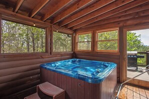 Bain à remous intérieur