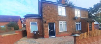 3-bed House in Colchester With Parking and Wifi