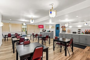 Free daily continental breakfast