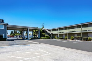 Exterior - Red Roof Inn Yuba City Bonanza - Marysville (Yuba City)