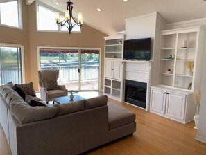 Smart TV, fireplace, DVD player, foosball
