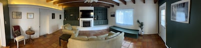 Refined Home w/Game Room & Large Lounge