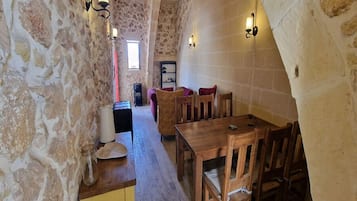 Flat-screen TV, heated floors, computer monitors, printers