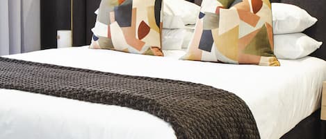 1 bedroom, in-room safe, iron/ironing board, free WiFi