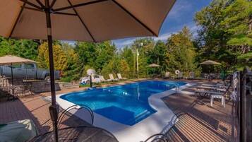 Piscine extérieure, piscine chauffée