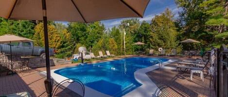 AuĂenpool, beheizter Pool