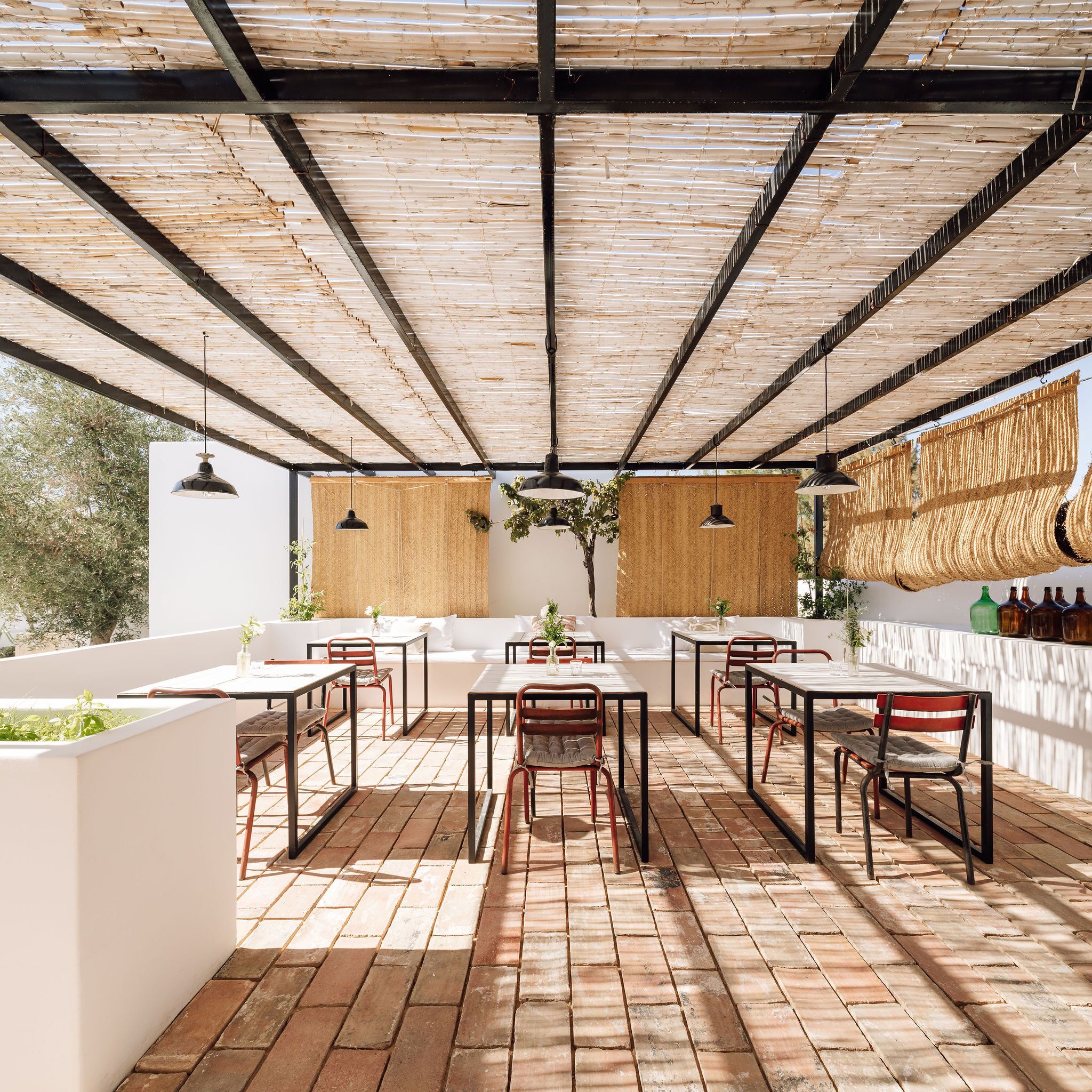 Komplett frokost er inkludert hver dag