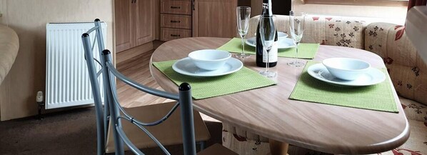 Cabin | Dining