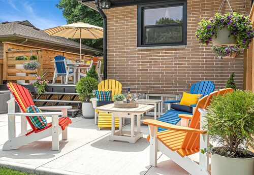 The Maple Tree: Luxury Family Home