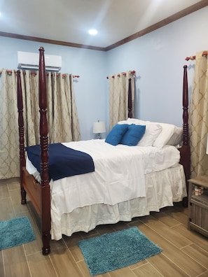 1 bedroom, iron/ironing board, WiFi, bed sheets - Cozy one bedroom studio (The Valley)