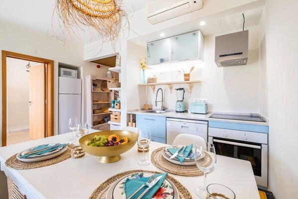 Fridge, microwave, oven, dishwasher
