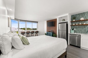 1 bedroom, iron/ironing board, free WiFi, bed sheets - Top of the Gulf 508 - Beach Front Resort With View (Panama City Beach)