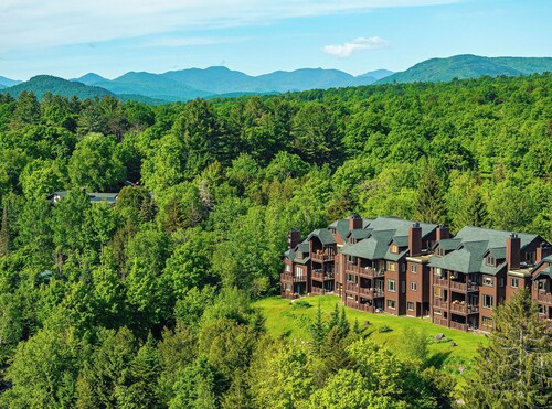 Brookhill Condo at Whiteface Club & Resort, Luxury, modern retreat at Whiteface Club & Resort, close