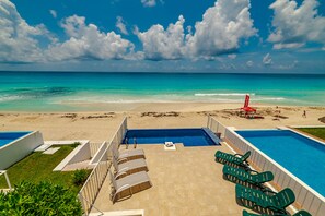 Exclusive House - Private pool in beach front Villa (Cancun)