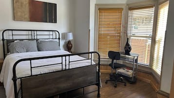 2 quartos, cofres nos quartos, Wi-Fi de cortesia, roupa de cama