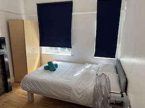 1 bedroom, Egyptian cotton sheets, premium bedding, free WiFi