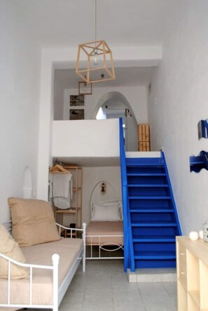 Interior - Elenita’s Town House with veranda and sea view (Mikonos)