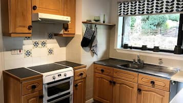 Casa | Cozinha privada | Geladeira, micro-ondas, fogão, cooktop