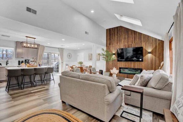 Smart TV, fireplace, table football